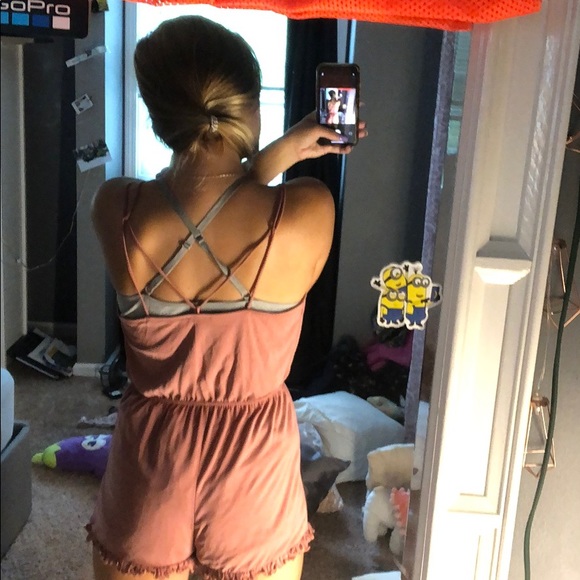 Soft pink romper!!🤩🤩 - Picture 2 of 2